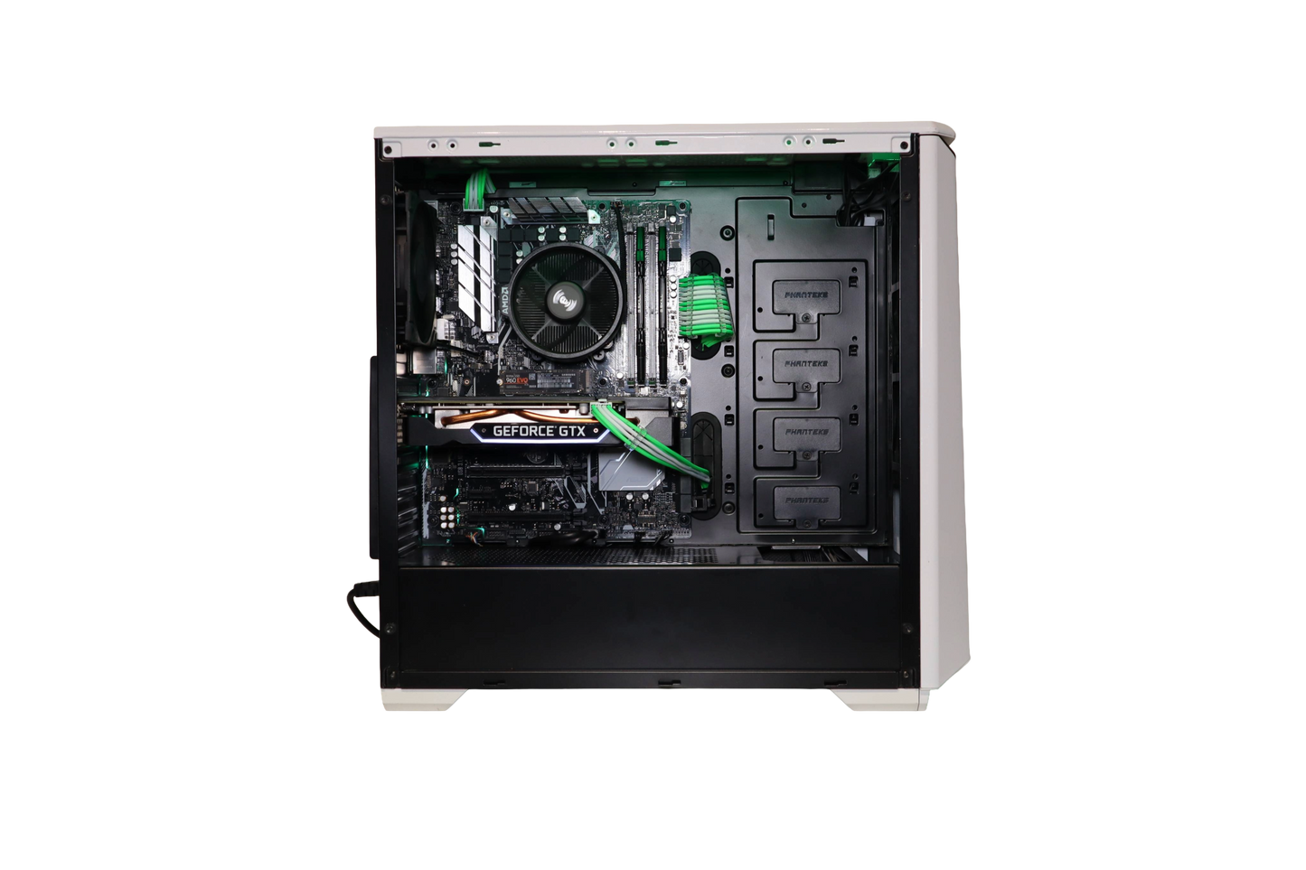 Ryzen 5 3600 / GTX 1660 Super / 16GB DDR4 / 250GB M.2 SSD + 1TB HDD / 12kk Takuu!