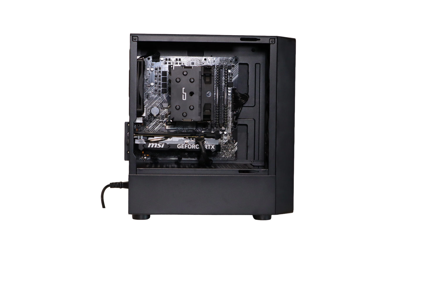 Ryzen 5 5600X / RTX 4060 / 12kk Takuu!