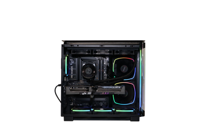 Ryzen 9 9950X / RTX 5070 Ti / 12kk Takuu!