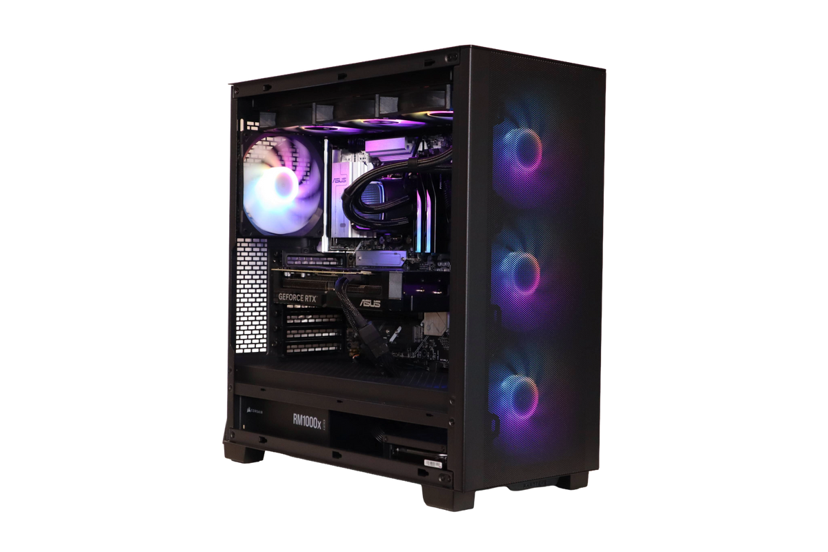 Ryzen 7 7800X3D / RTX 5070 / 12kk Takuu!