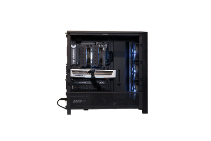 Ryzen 7 7800X3D / RTX 5070 / 12kk Takuu!