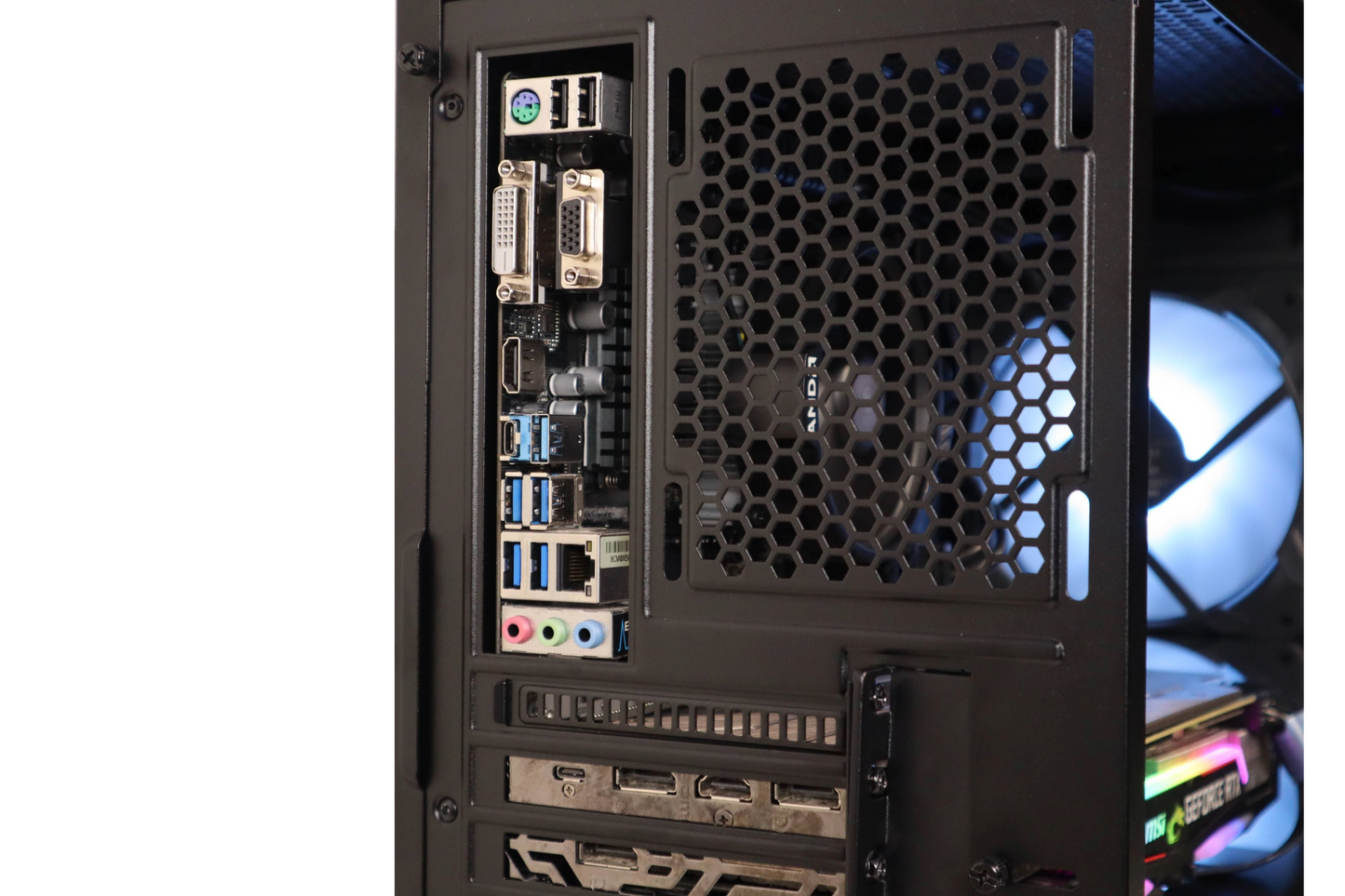 Ryzen 5 5500 / RTX 2080 8GB / 16GB DDR4 / 500GB M.2 SSD / 12kk Takuu!